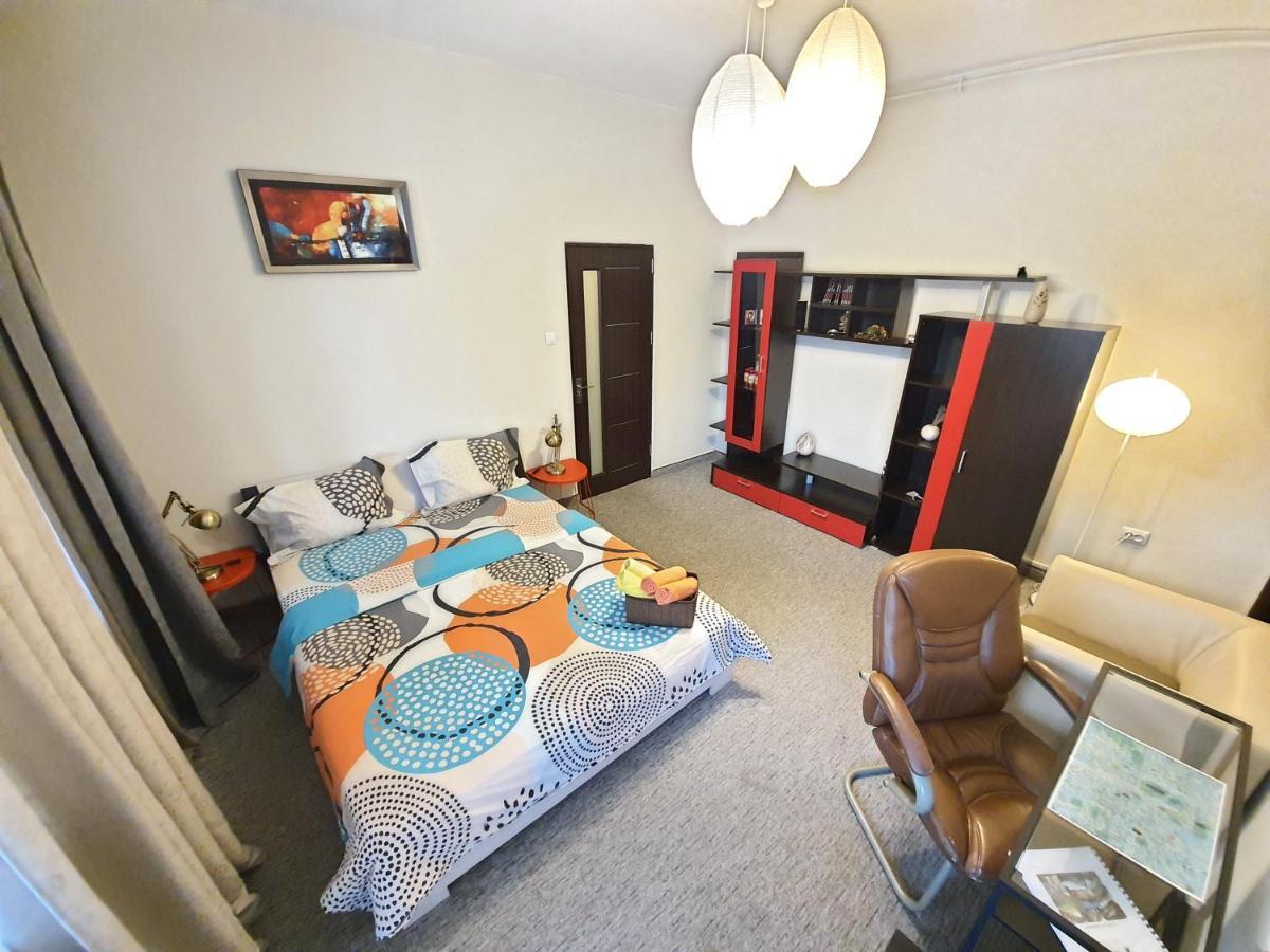 Global Downtown Apartments - Universitate - Calea Victoriei ブカレスト エクステリア 写真